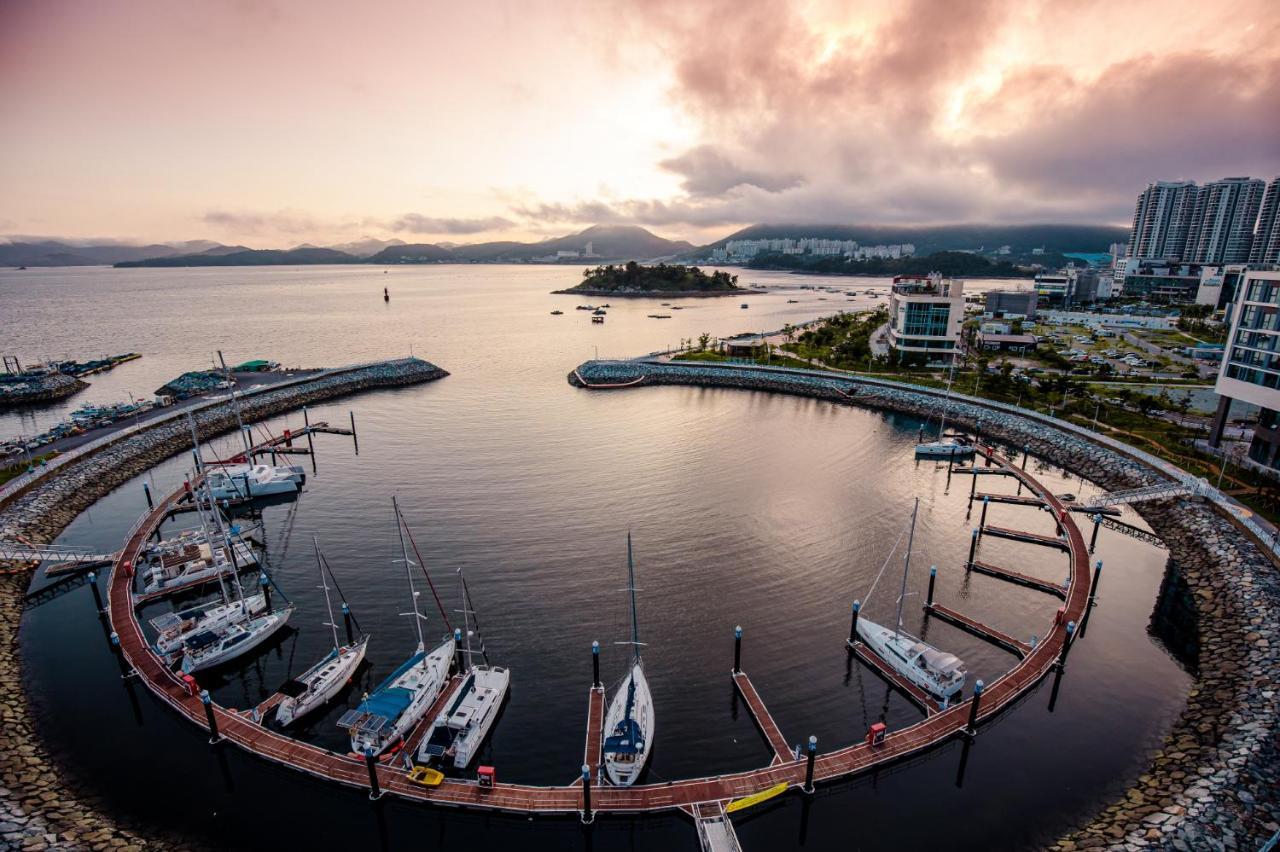 Ocean Marina Suite View Yeosu Exterior foto