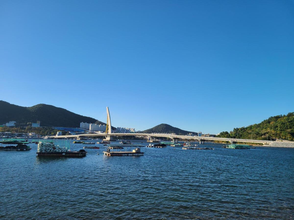 Ocean Marina Suite View Yeosu Exterior foto